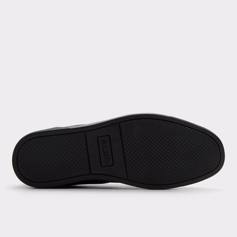 Suitsneaker