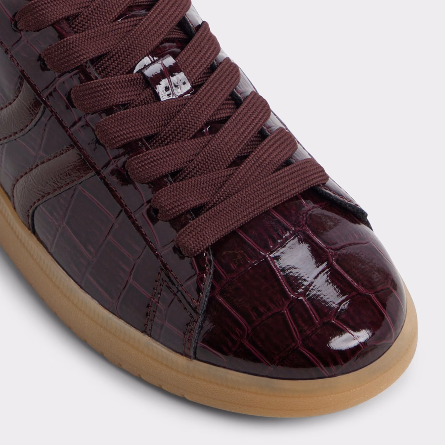 Chicsneaker2