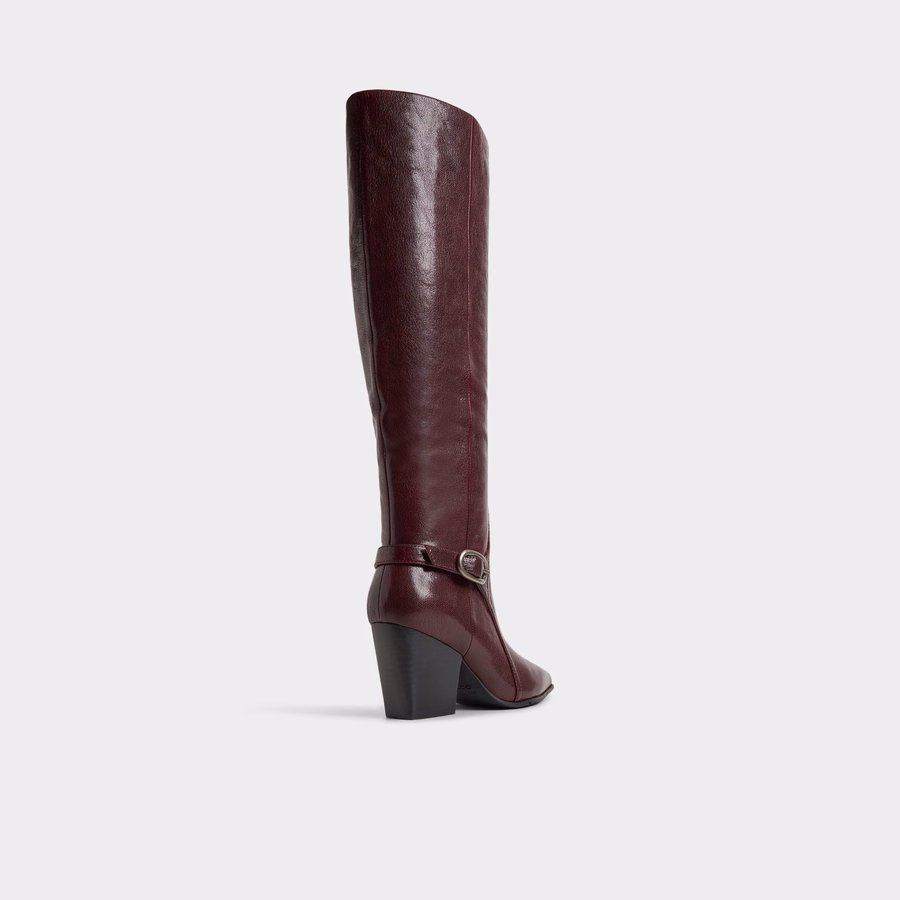 Saddle